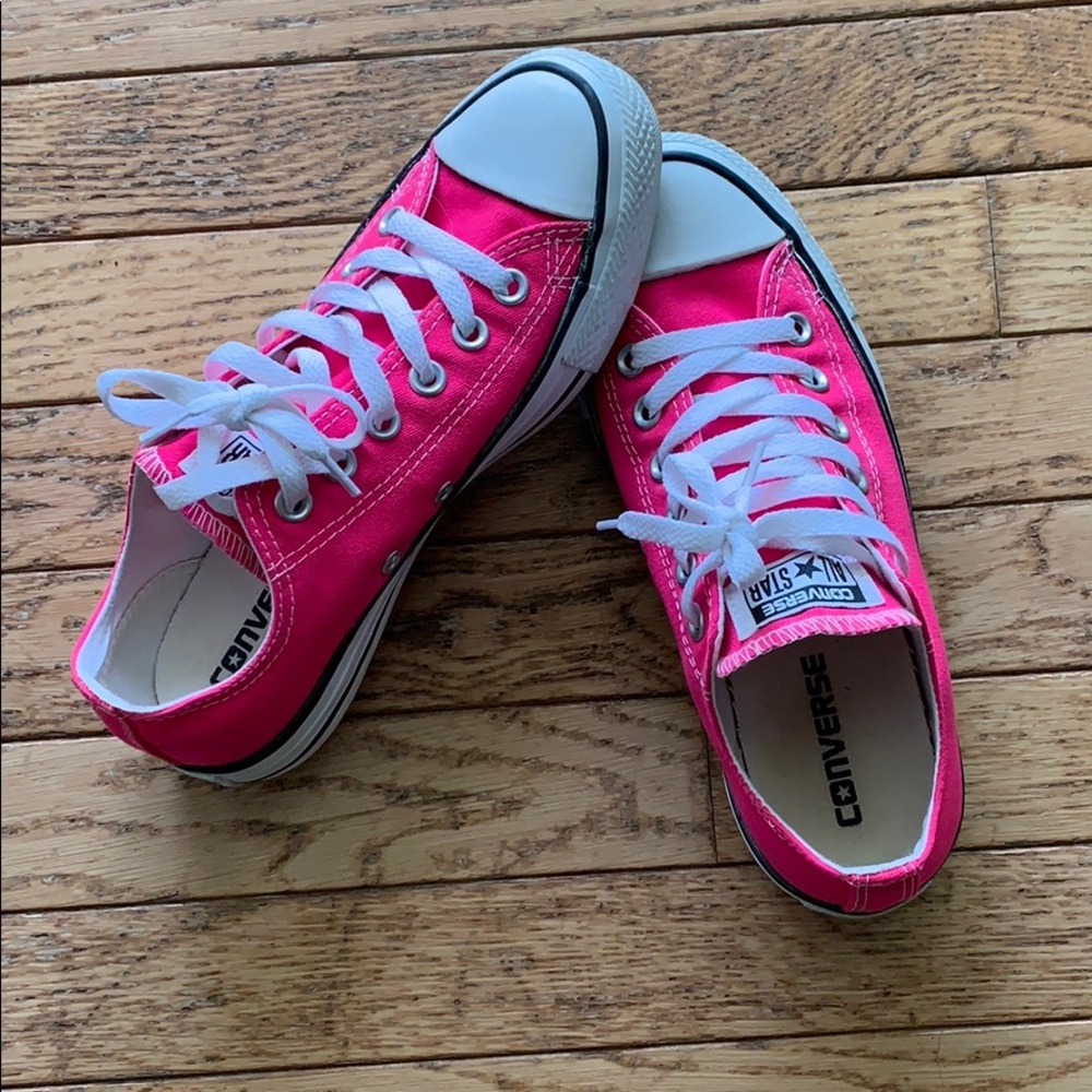 Converse low top shoes